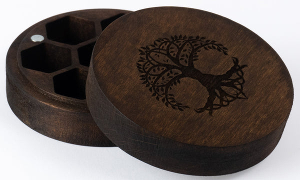 Wooden case round Yggdrasil