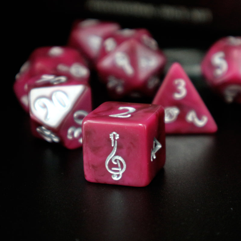 Various class dice sets (7 pieces, 1 coin)