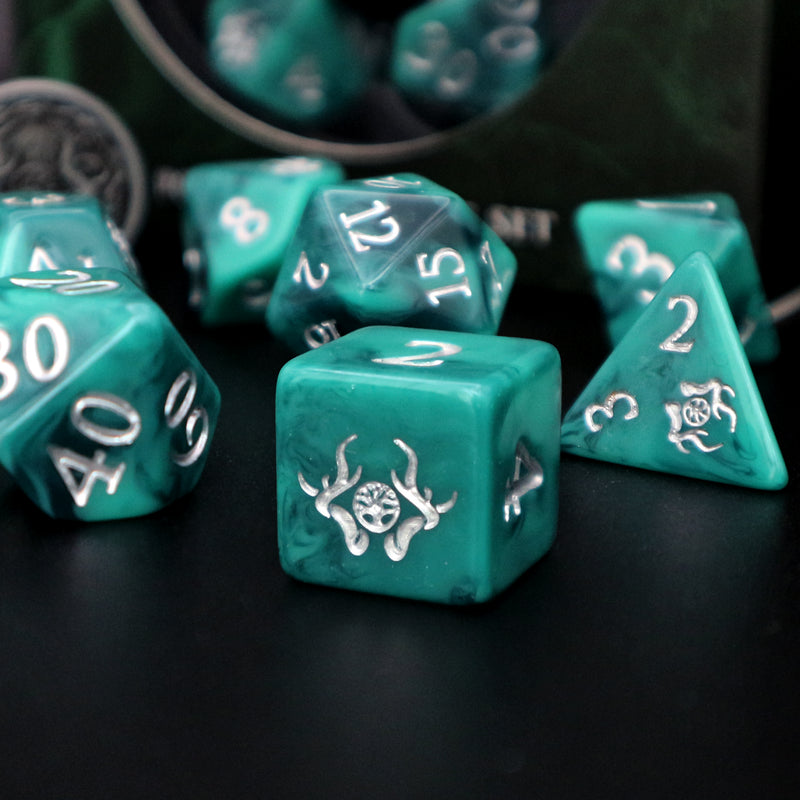 Various class dice sets (7 pieces, 1 coin)