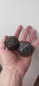 Handgeschmiedeter Chonky D20 Stahlwürfel 50mm