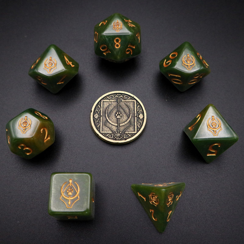 Various class dice sets (7 pieces, 1 coin)