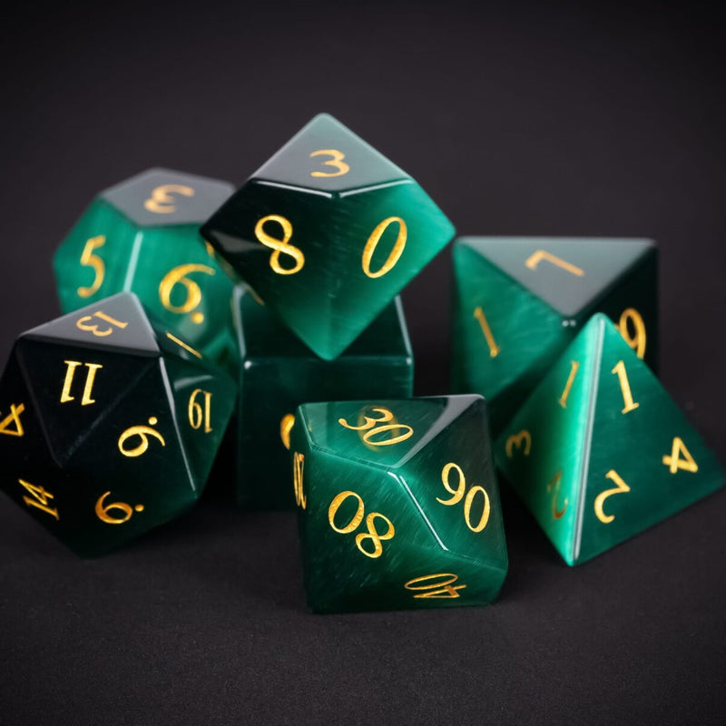 Cat's eye dark green 